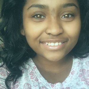 Meet your Posher, Adiana